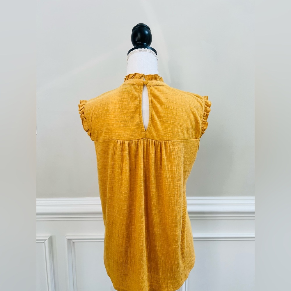 Cable & Gauge Women's Sleeveless Gold Yellow Top Size L - Picture 5 of 11